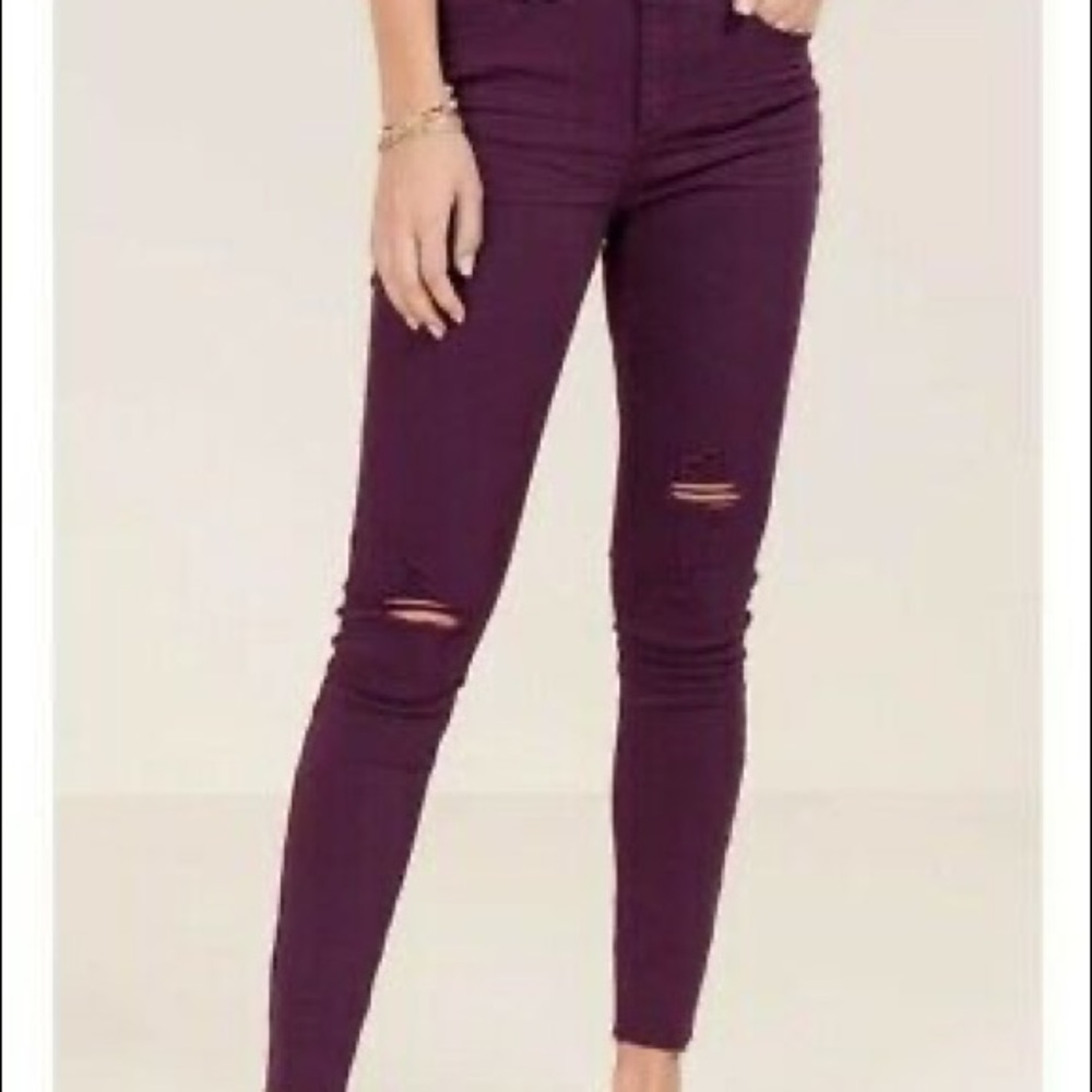 Francesca’s Harper Maroon Distressed Skinny Jeans!